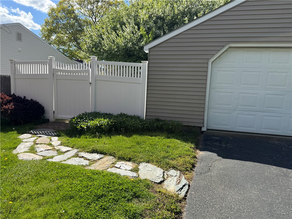 27 Monmouth Drive