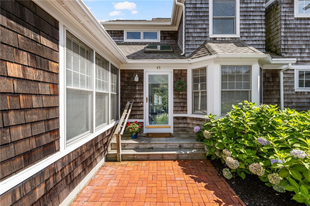 45 FOX Drive