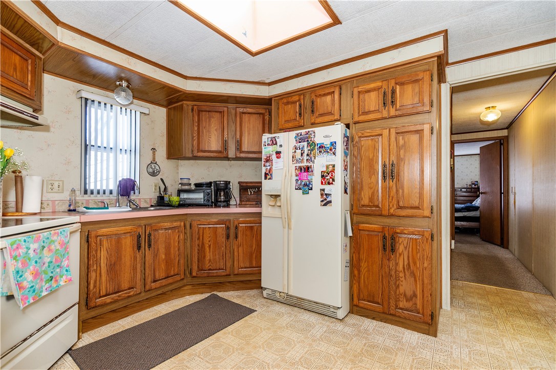 West Greenwich, Rhode Island 02817, United States, 2 Bedrooms Bedrooms, ,2 BathroomsBathrooms,Residential,Active,2341