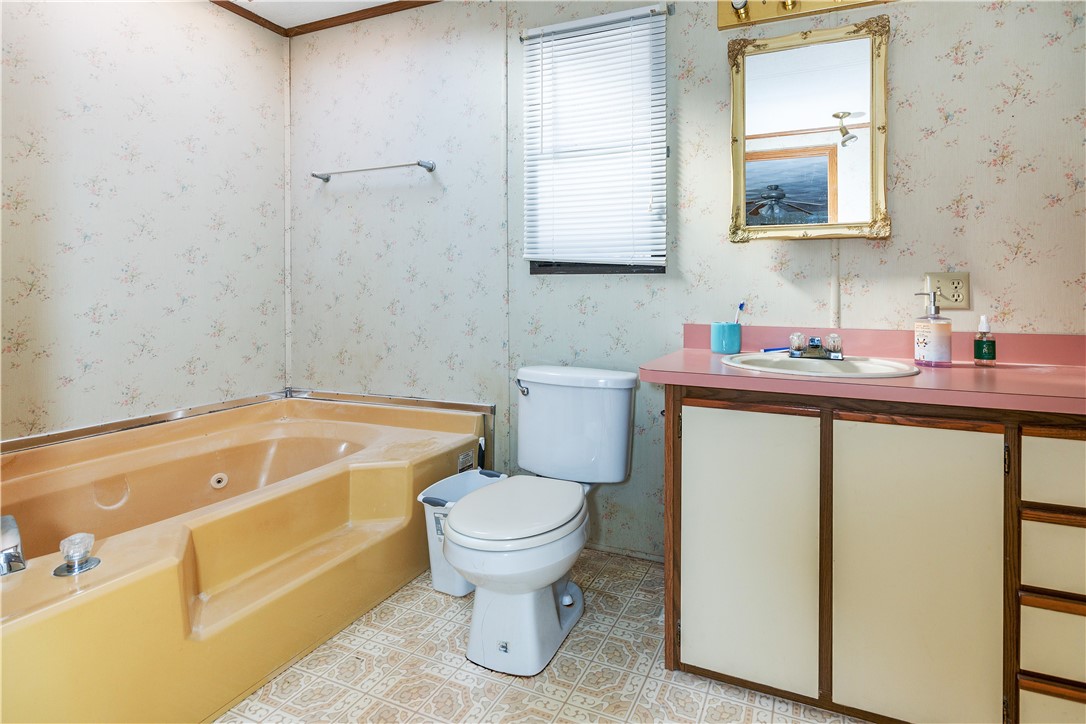 West Greenwich, Rhode Island 02817, United States, 2 Bedrooms Bedrooms, ,2 BathroomsBathrooms,Residential,Active,2341