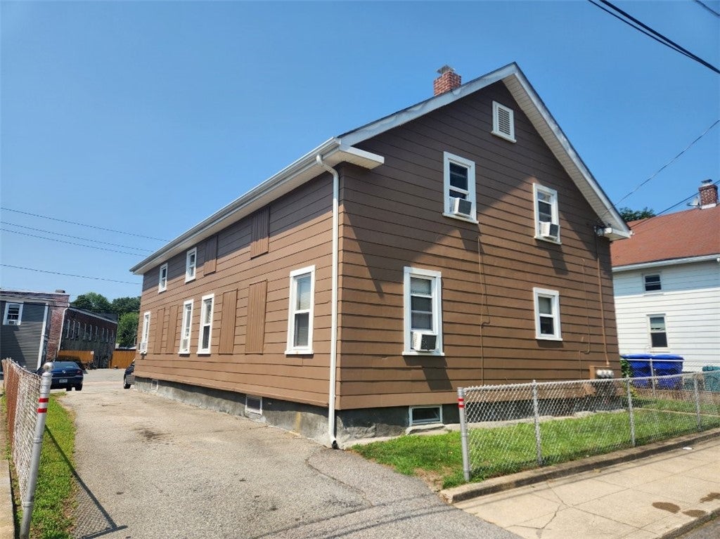 10 Douglas Street