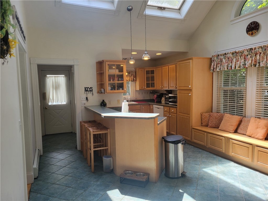 392 Bradford Road 390