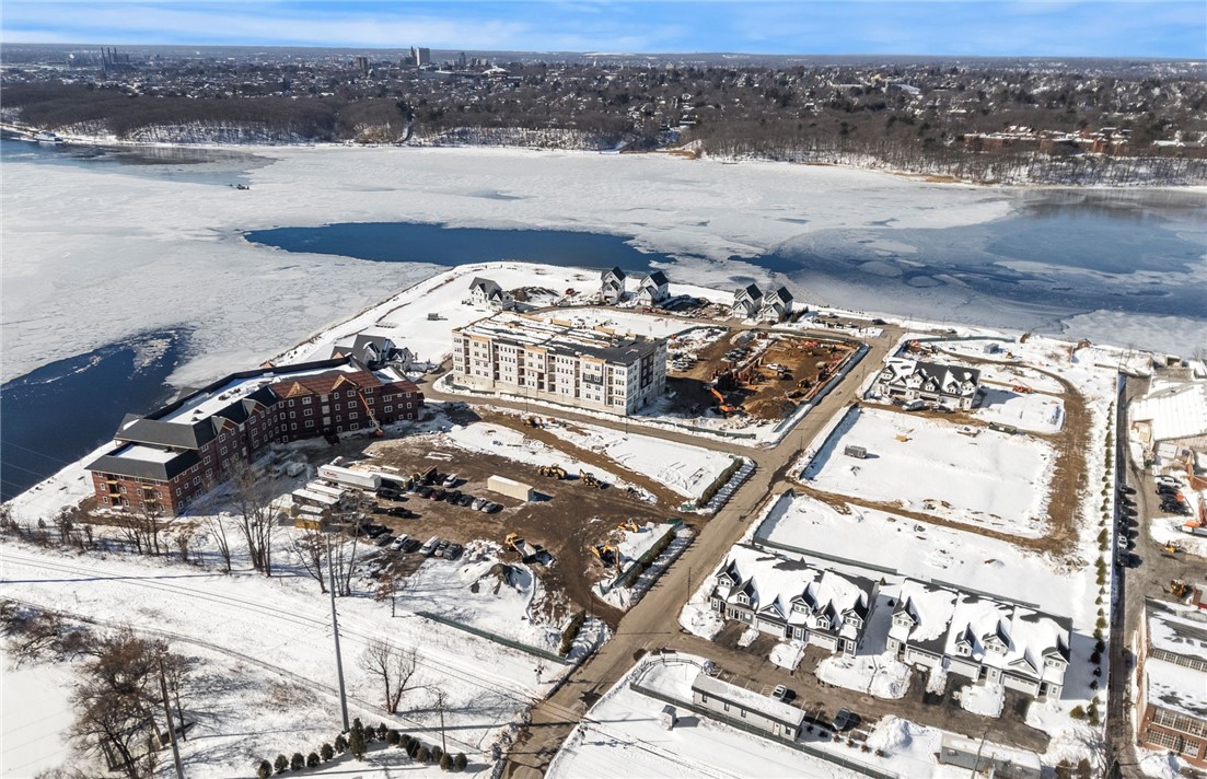 34 East Point Drive 3