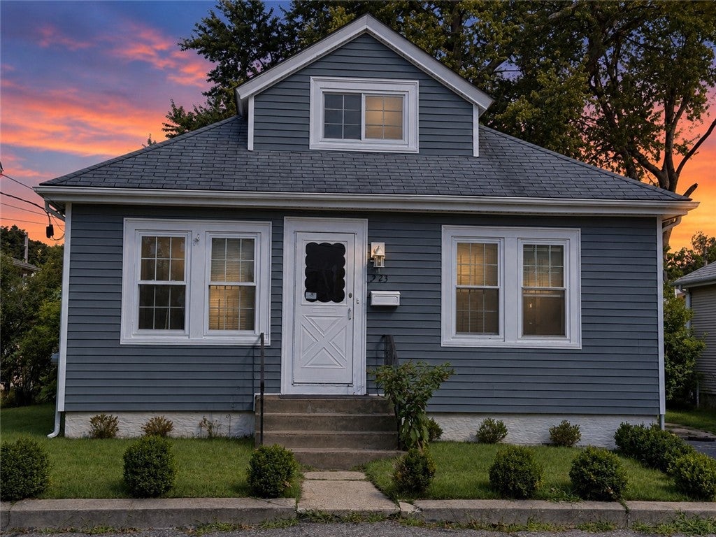 23 Whitford Avenue