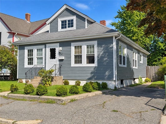 23 WHITFORD AVE, PAWTUCKET, RI 02860 - Image 689a906fbdcfc4ff660a3874440bc26e/821506528