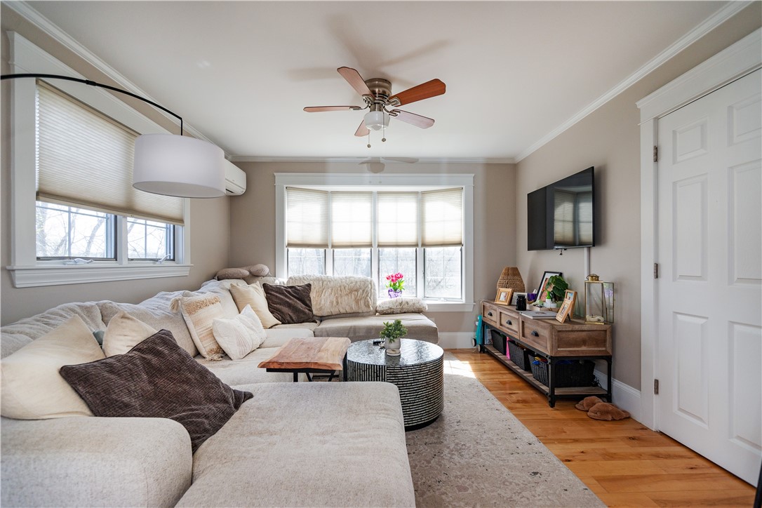 East Greenwich, Rhode Island 02818, United States, 2 Bedrooms Bedrooms, ,2 BathroomsBathrooms,Residential,Active,133364