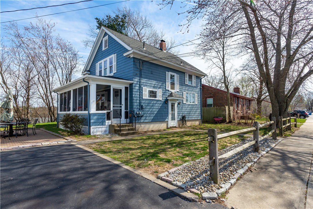 East Greenwich, Rhode Island 02818, United States, 2 Bedrooms Bedrooms, ,2 BathroomsBathrooms,Residential,Active,133364