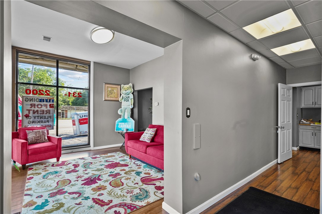 270 Putnam Pike