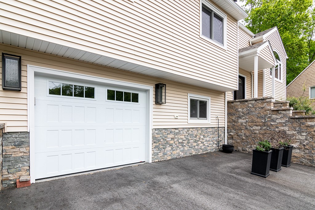 26 Ivy Hollow Court