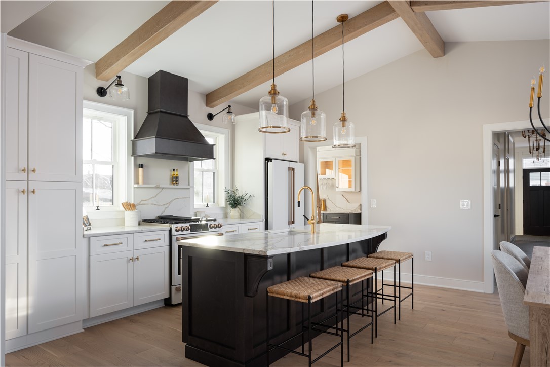 East Greenwich, Rhode Island 02818, United States, 4 Bedrooms Bedrooms, ,6 BathroomsBathrooms,Residential,Active,40508