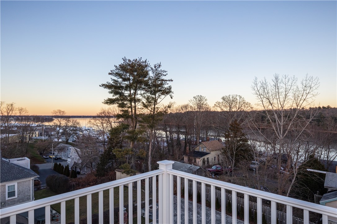 East Greenwich, Rhode Island 02818, United States, 4 Bedrooms Bedrooms, ,6 BathroomsBathrooms,Residential,Active,40508