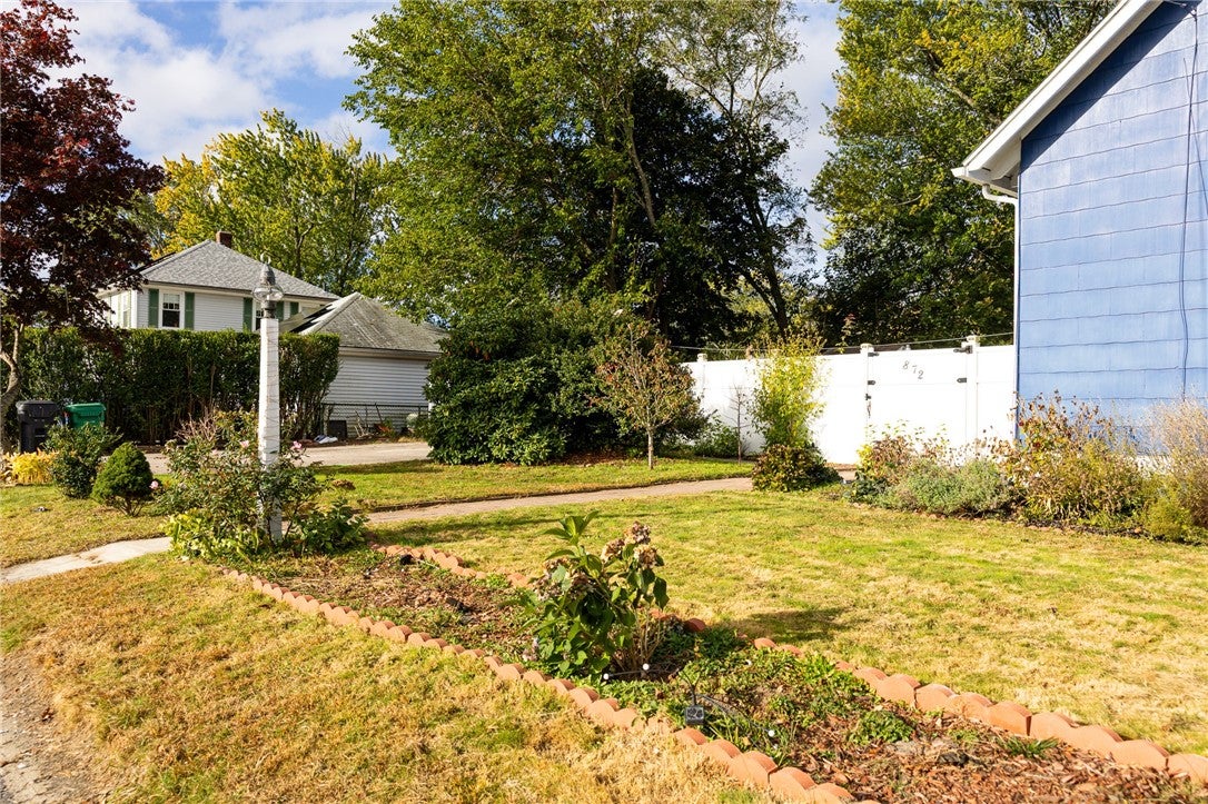 872 Main Avenue