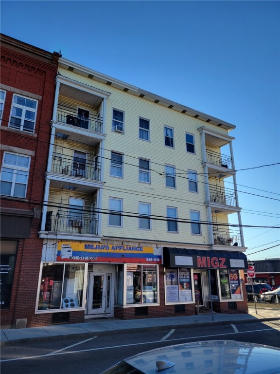 747 751 Broad Street