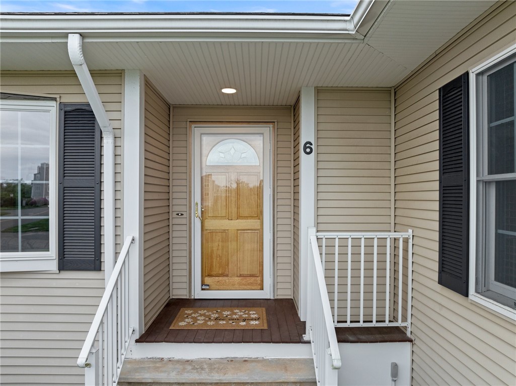 6 Windward Circle