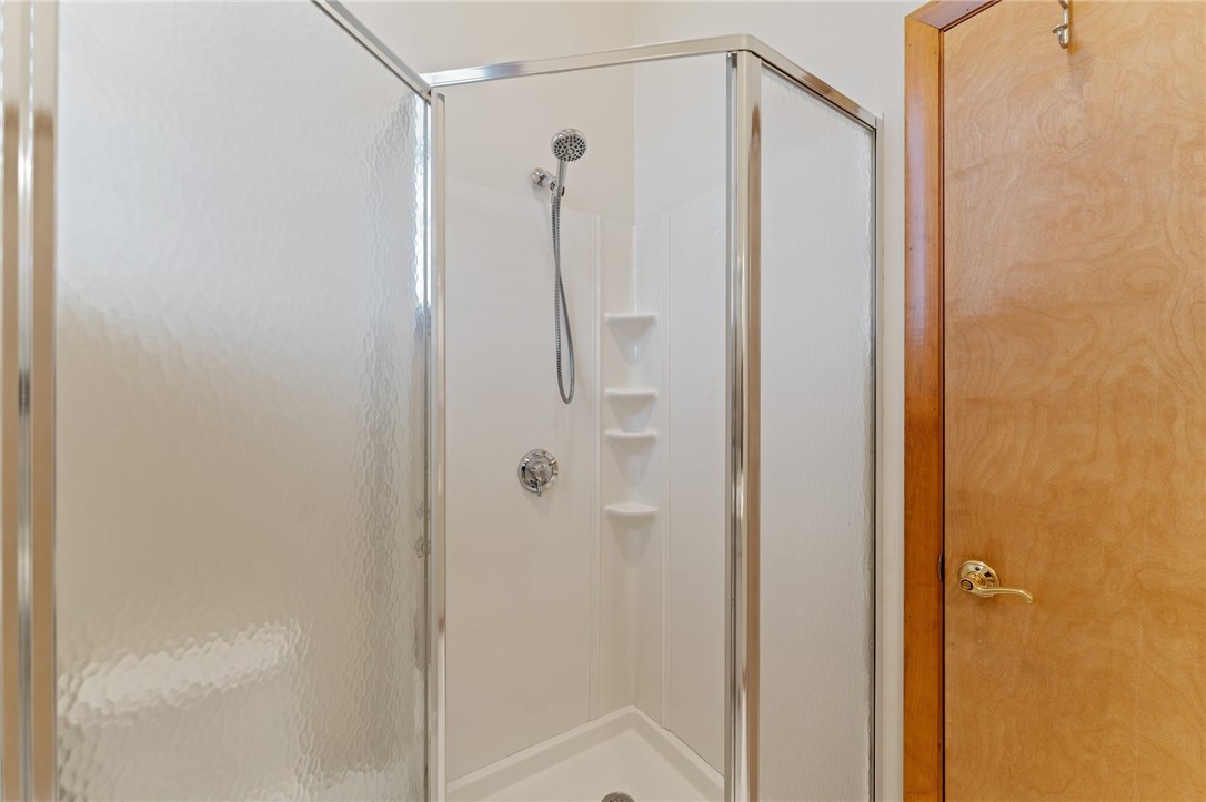 Narragansett, Rhode Island 02882, United States, 3 Bedrooms Bedrooms, ,3 BathroomsBathrooms,Residential,Pending,130762