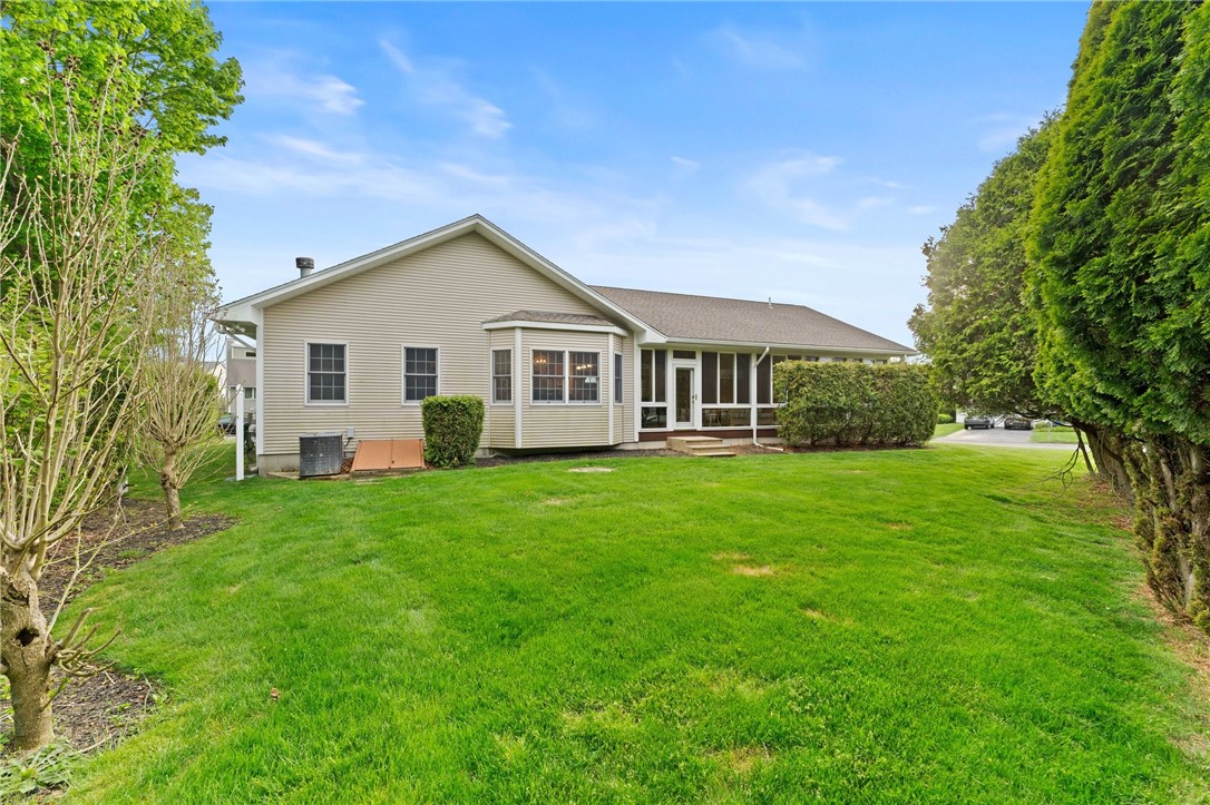 Narragansett, Rhode Island 02882, United States, 3 Bedrooms Bedrooms, ,3 BathroomsBathrooms,Residential,Pending,130762