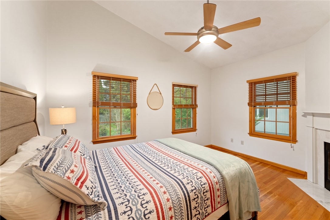 Narragansett, Rhode Island 02882, United States, 3 Bedrooms Bedrooms, ,3 BathroomsBathrooms,Residential,Pending,130762