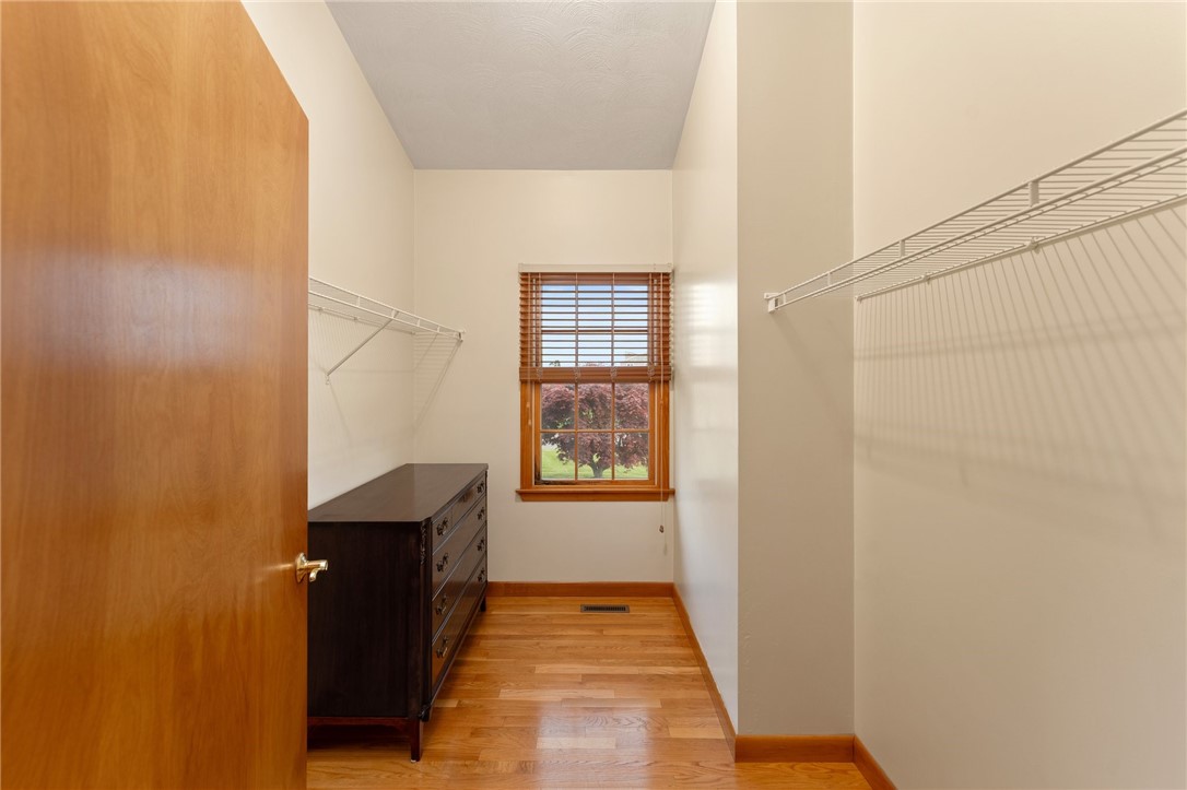 Narragansett, Rhode Island 02882, United States, 3 Bedrooms Bedrooms, ,3 BathroomsBathrooms,Residential,Pending,130762