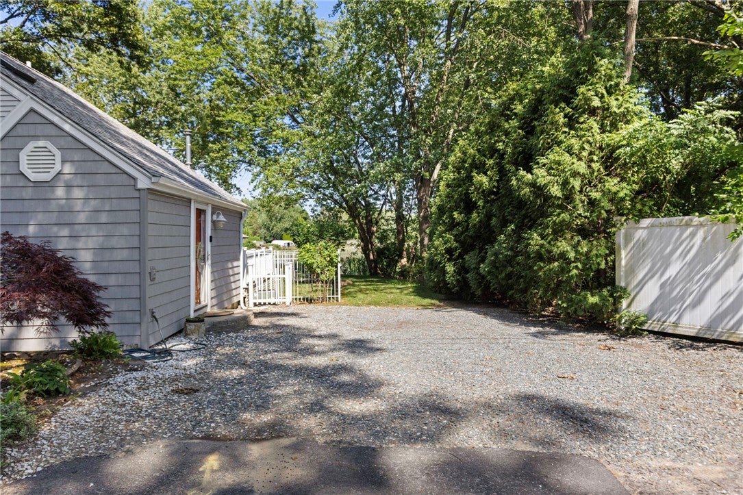 11 N Shore Street