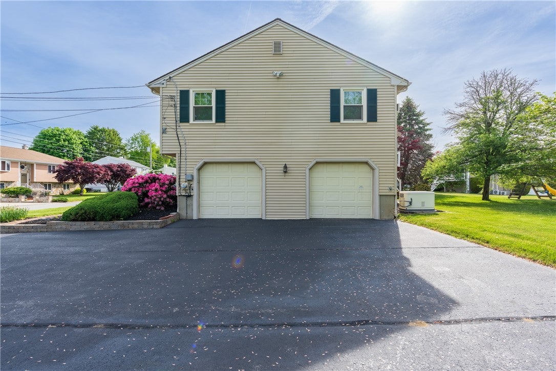 9 Kathleen Drive