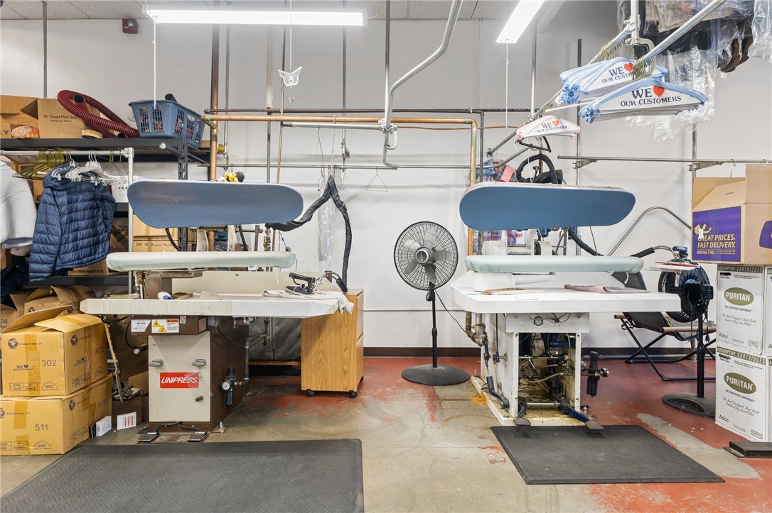 175 Eddie Dowling Highway