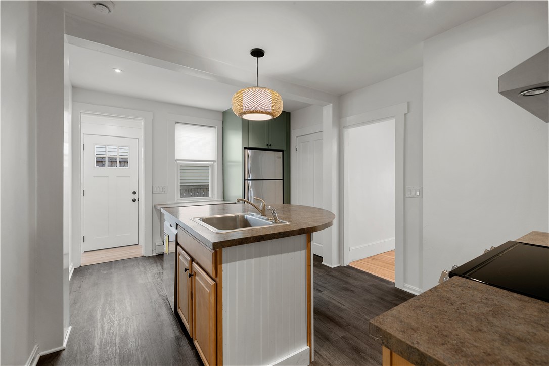 Newport, Rhode Island 02840, United States, 1 Bedroom Bedrooms, ,1 BathroomBathrooms,Residential,Pending,86781