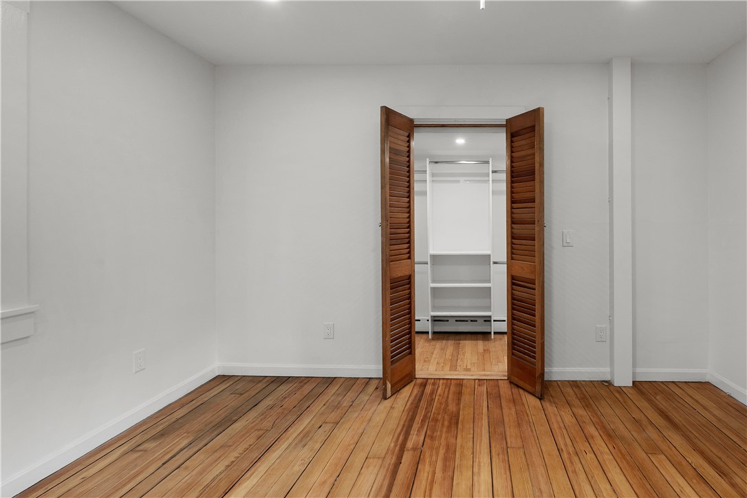 Newport, Rhode Island 02840, United States, 1 Bedroom Bedrooms, ,1 BathroomBathrooms,Residential,Pending,86781