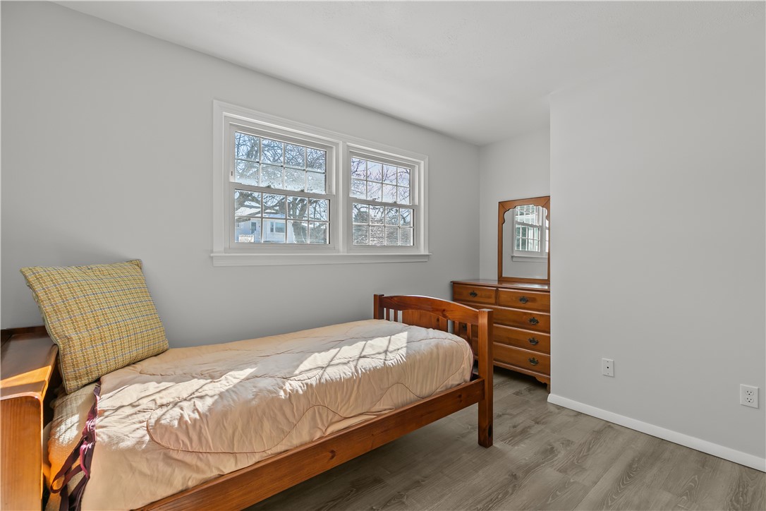 Middletown, Rhode Island 02842, United States, 3 Bedrooms Bedrooms, ,2 BathroomsBathrooms,Residential,Active,13798