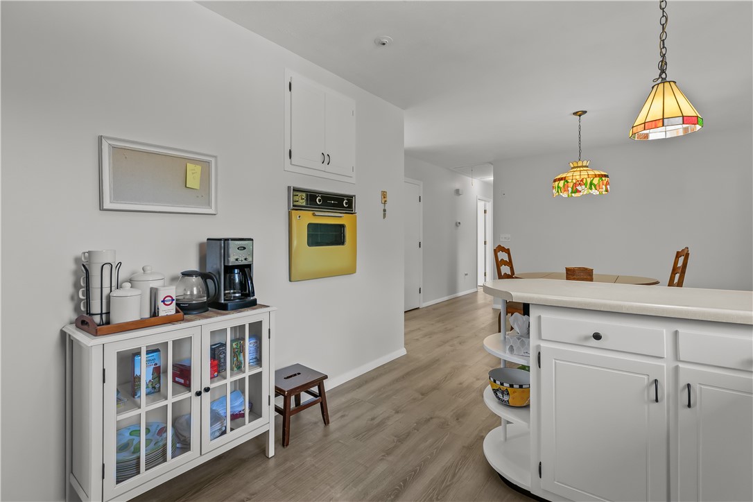 Middletown, Rhode Island 02842, United States, 3 Bedrooms Bedrooms, ,2 BathroomsBathrooms,Residential,Active,13798