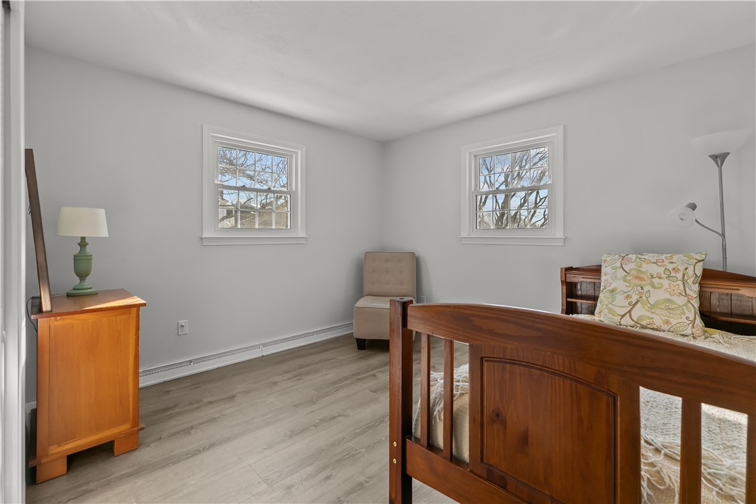 Middletown, Rhode Island 02842, United States, 3 Bedrooms Bedrooms, ,2 BathroomsBathrooms,Residential,Active,13798