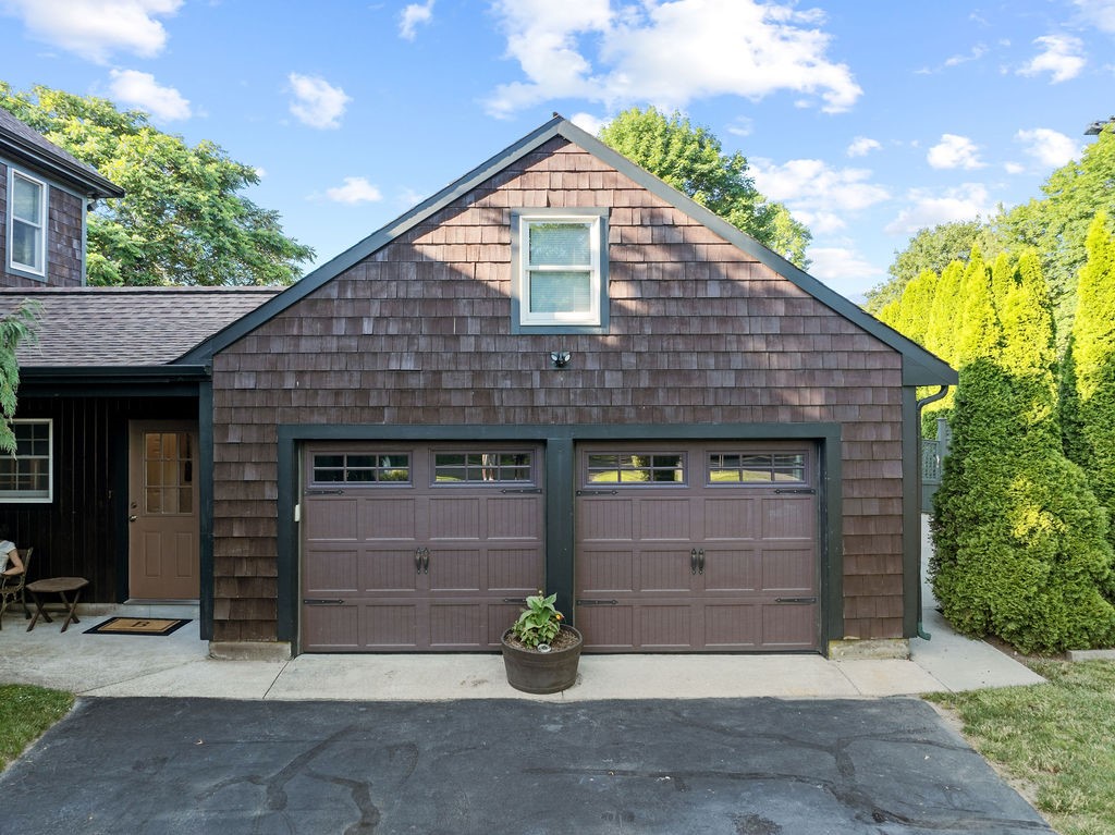 127 Freeborn Street