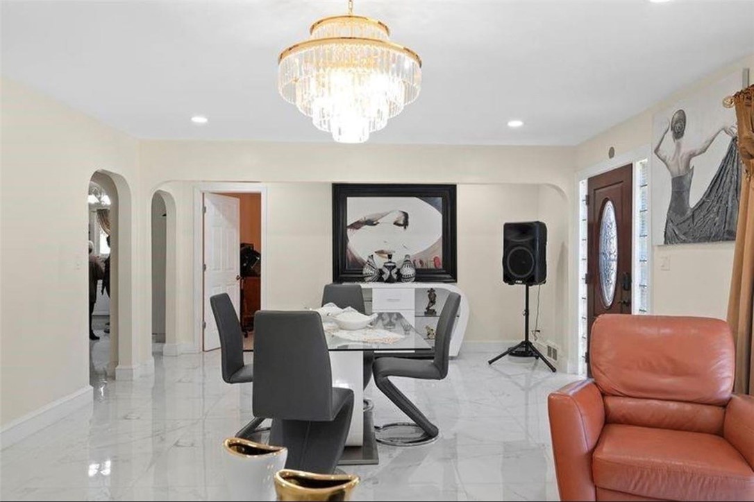 400 Newport Ave Street