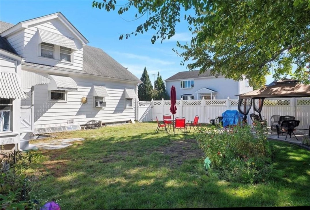 400 Newport Ave Street