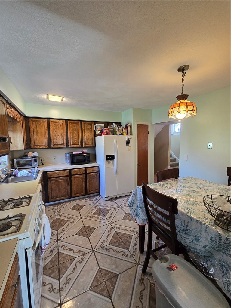 3 Hemlock Drive
