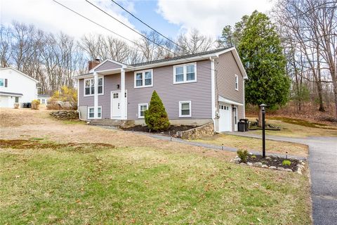 33 Harkness Road North Smithfield RI 02896