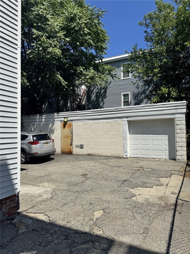 66 Sutton Street