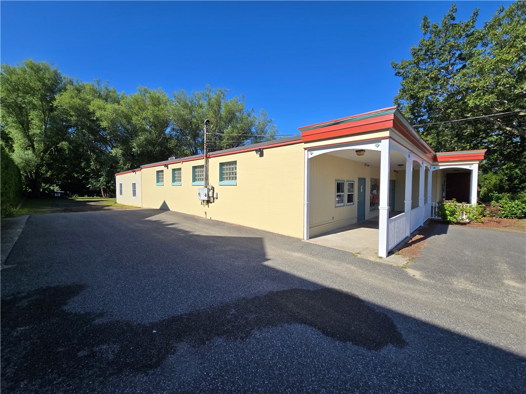 64 Bay Spring Avenue