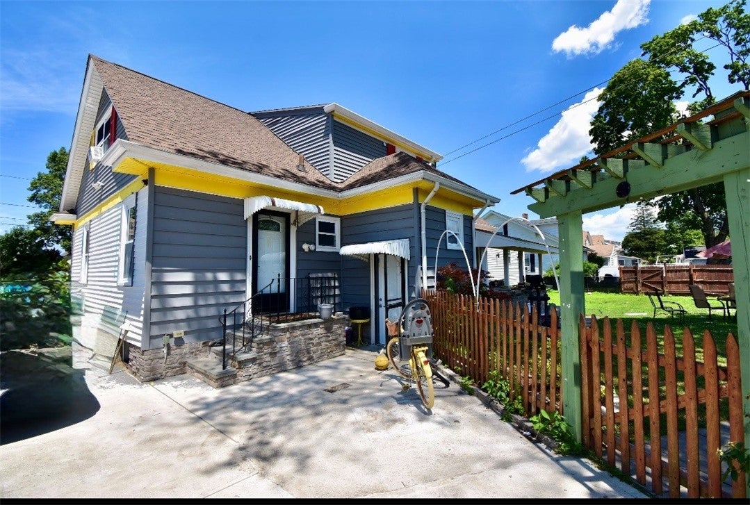 262 West Forest Avenue