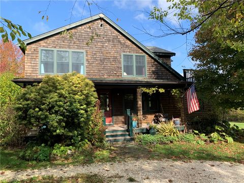 194 East Main Road Road House Little Compton RI 02837