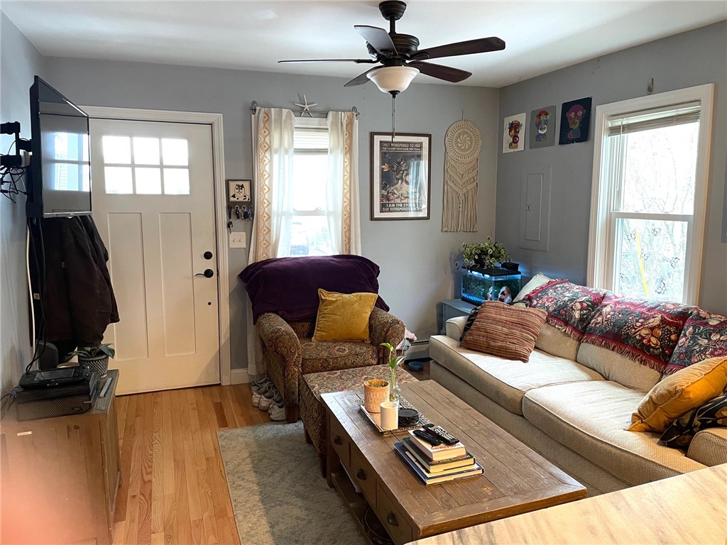 15 Third School Street 1