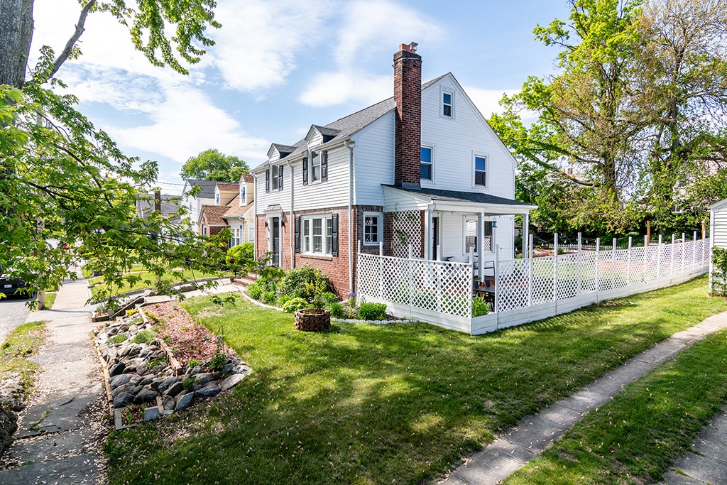 38 Brookside Drive