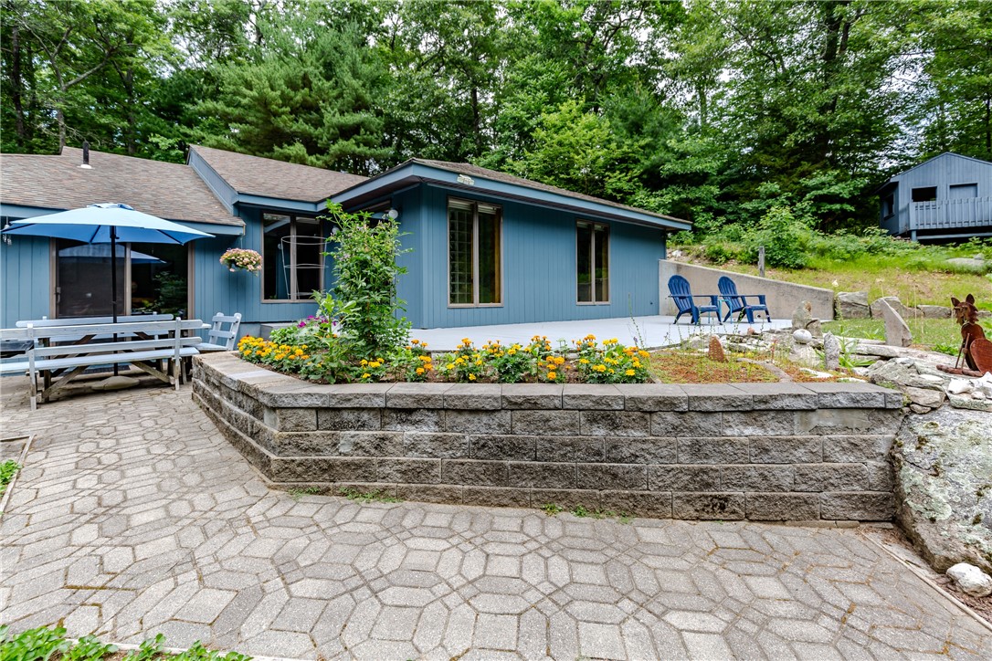 140 Burlingame Rd Road