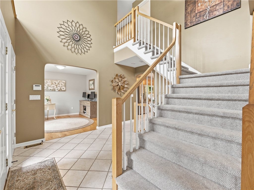 48 Hummingbird Lane