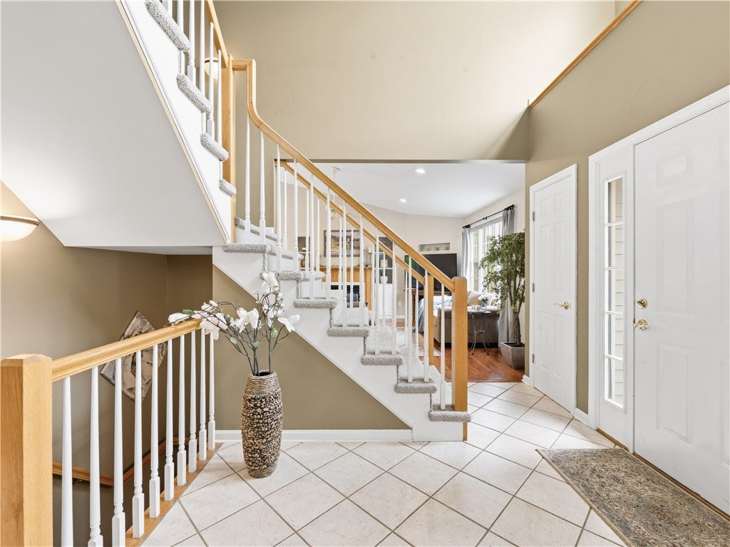 48 Hummingbird Lane