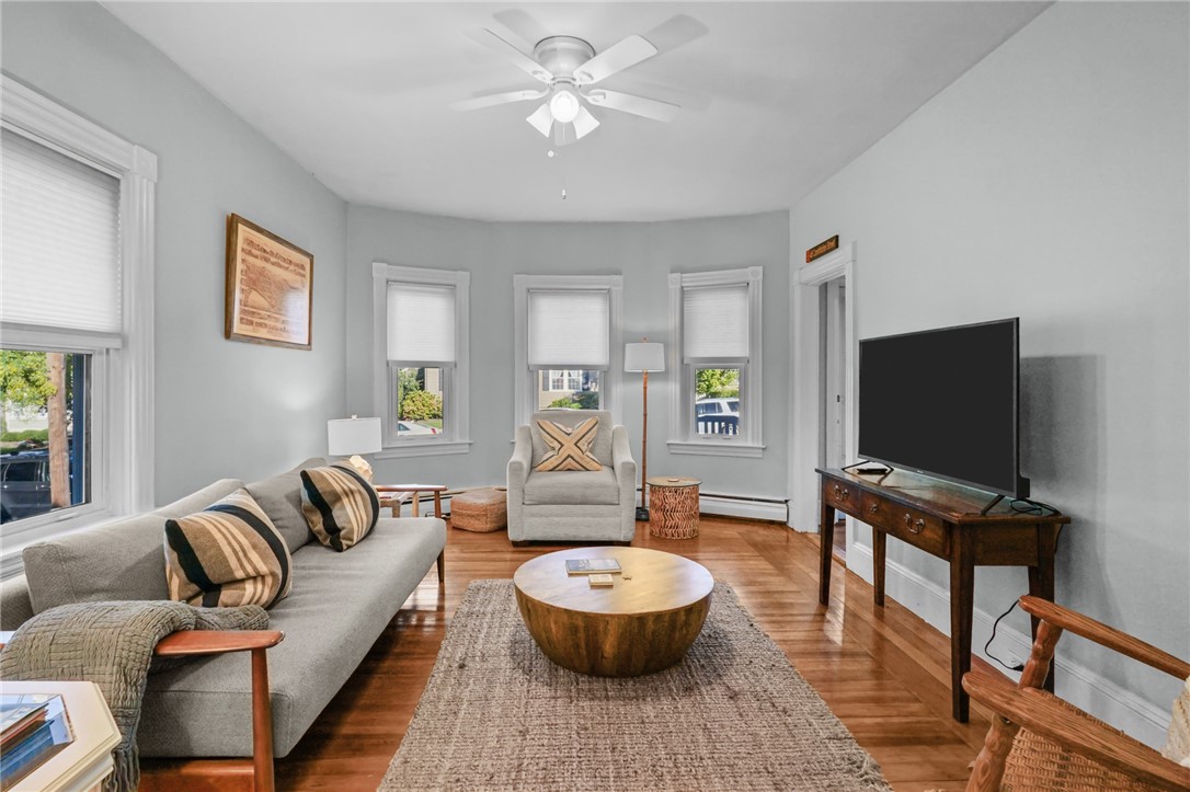 48 Constitution Street 1