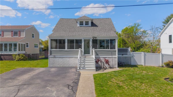 43 SAMUEL GORTON AVE, WARWICK, RI 02889 - Image 6d1a3ceabe06f674e9def1bf972709a2/3466498253