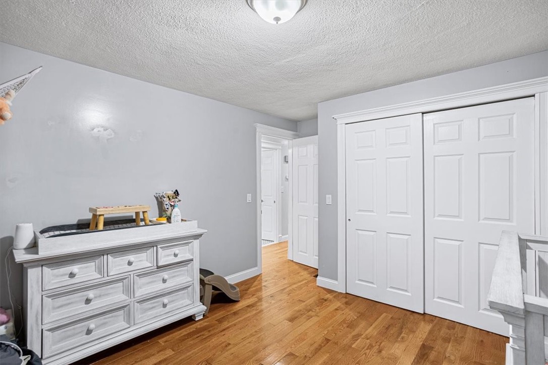 Smithfield, Rhode Island 02917, United States, 3 Bedrooms Bedrooms, ,1 BathroomBathrooms,Residential,Active,232218