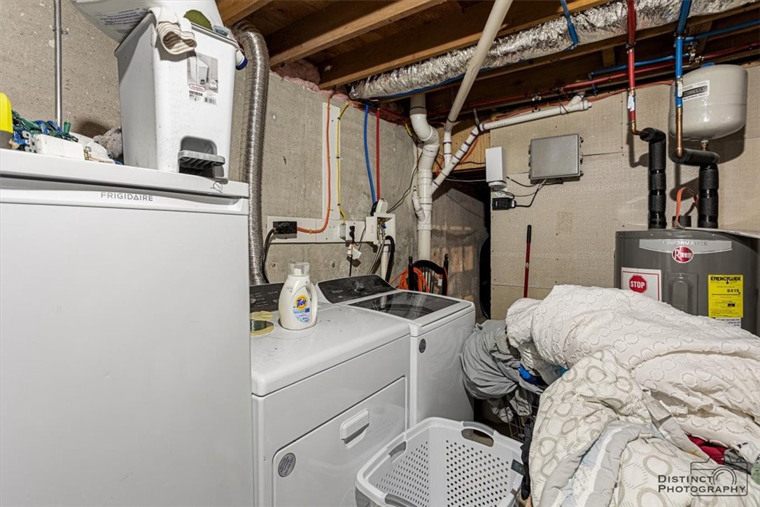 Smithfield, Rhode Island 02917, United States, 3 Bedrooms Bedrooms, ,1 BathroomBathrooms,Residential,Active,232218