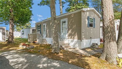 529 Forest Park Middletown RI 02842