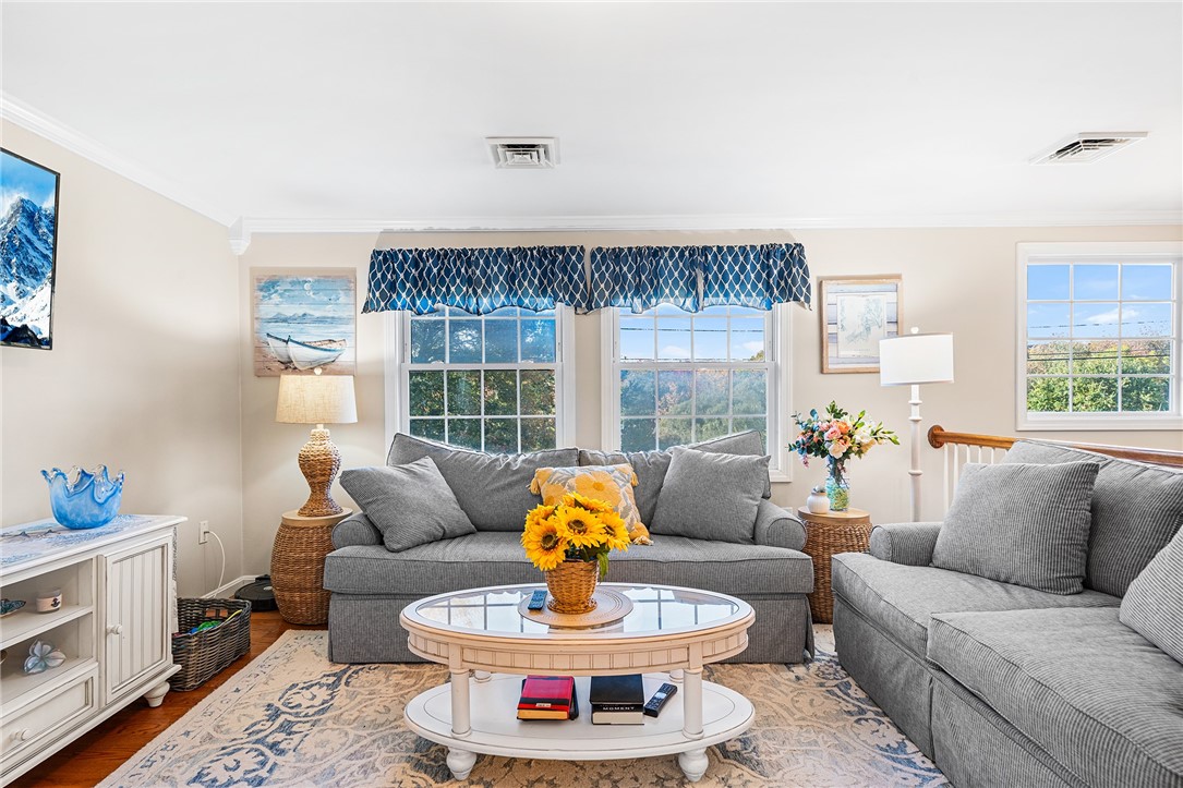 5 Leland Point Drive